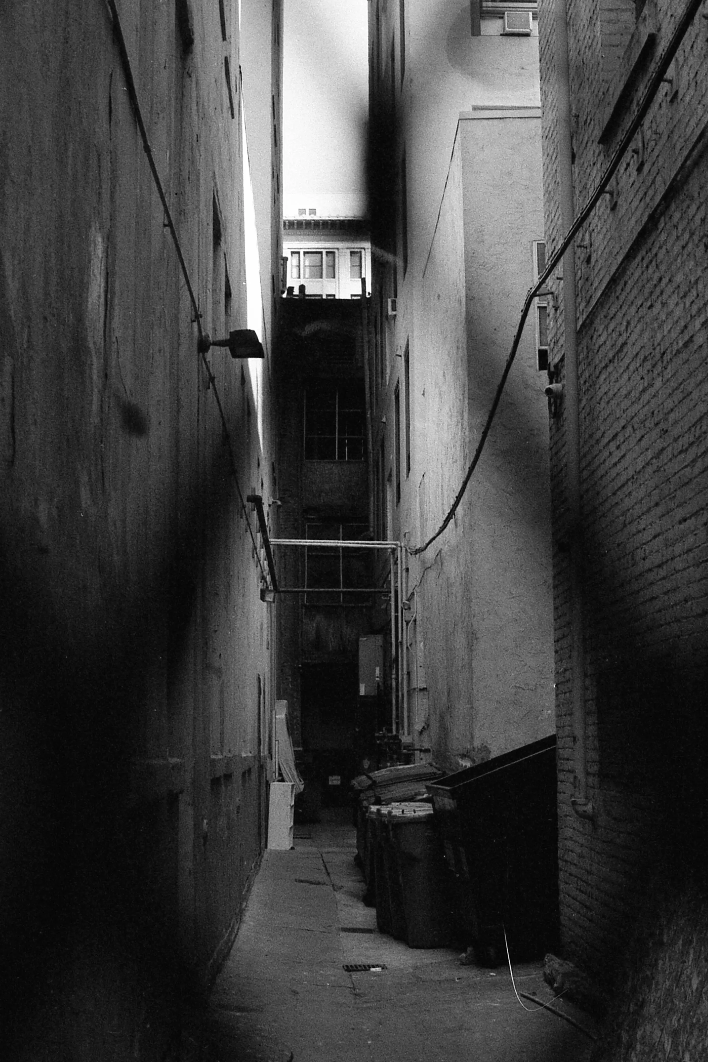 A photo of an empty alley